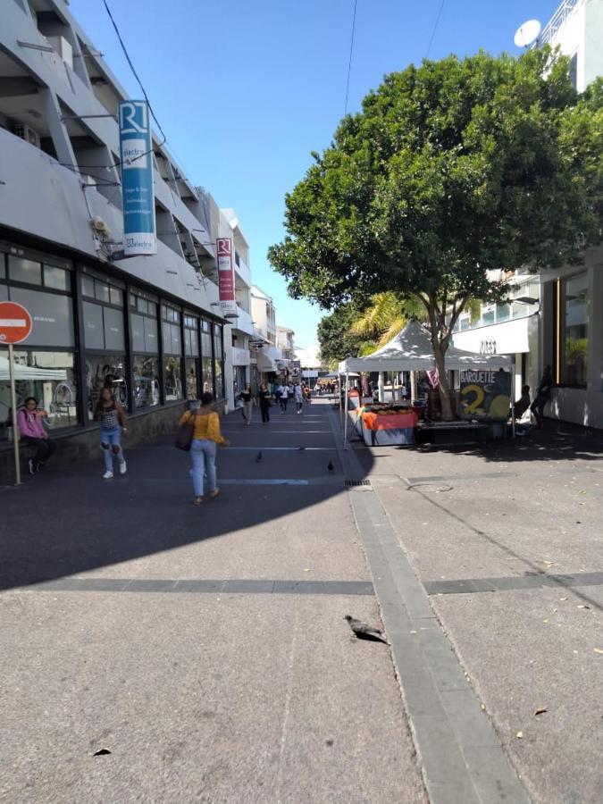 Superbe T3 En Plein Coeur Du Centre Ville سان دوني المظهر الخارجي الصورة